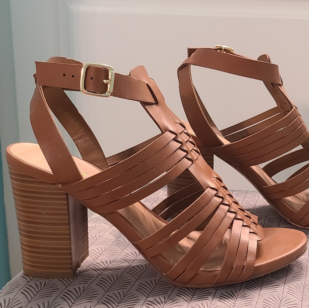 Madden Girl Reine Sandal 8.5